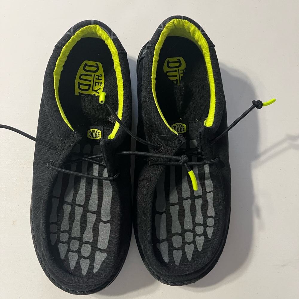 Hey Dude Kids Black Sneakers with Neon Accents J2